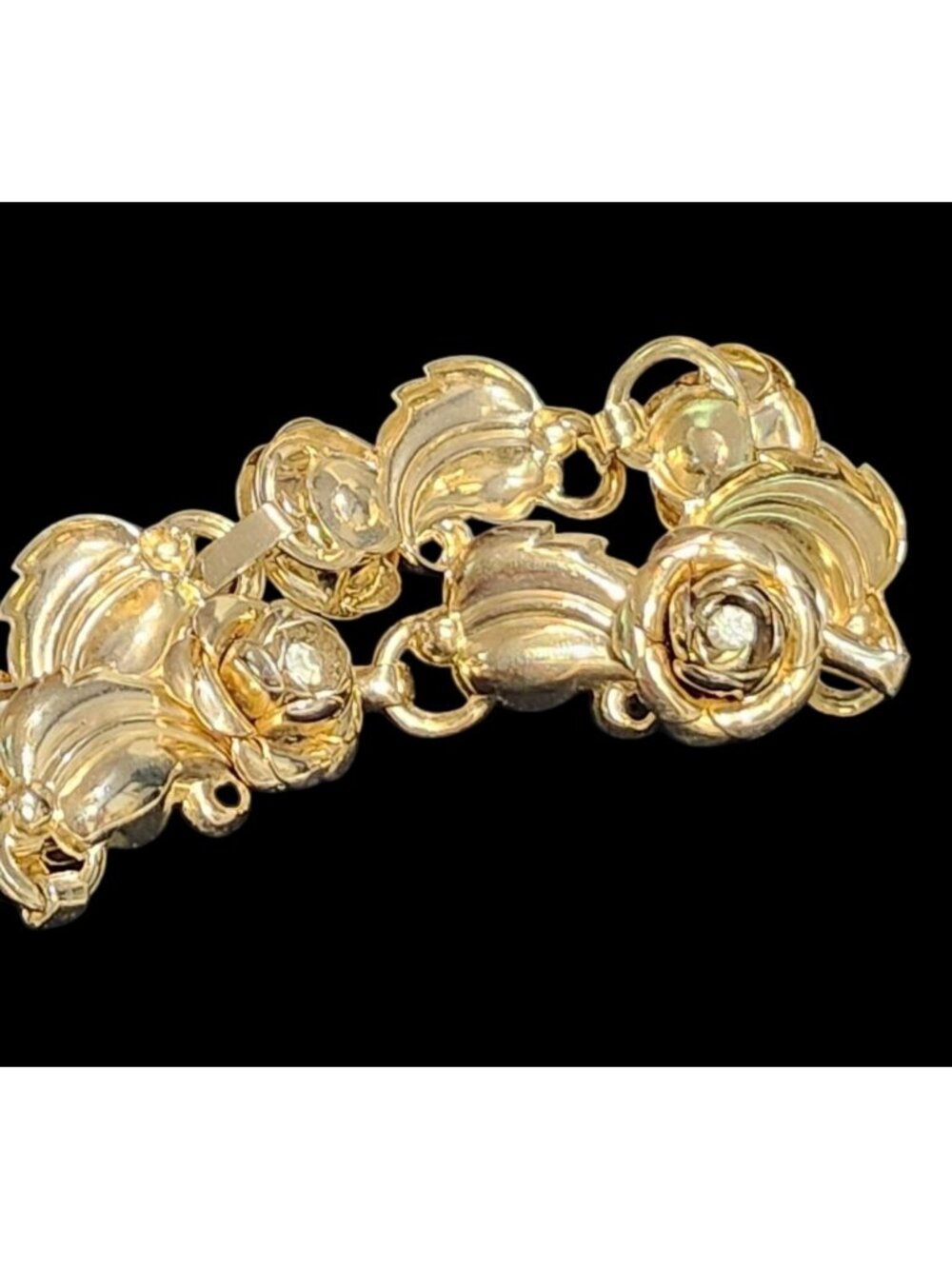 Gold-Tone Rose Link Bracelet With Rhinestone Accents Vintage Style Floral Desig